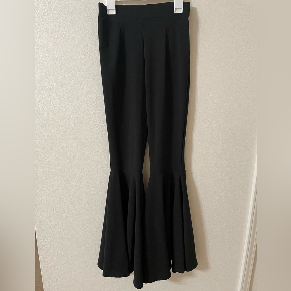 Crop Top & Bell Bottom Set - Picture 5 of 7